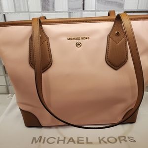 AUTHENTIC MICHAEL KORS BAG